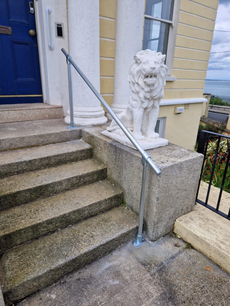 front door handrail